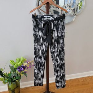 Lauren Vidal Black and Off-White Abstract Print Pants US M